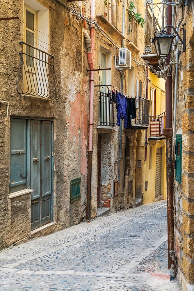 Palermo Province-Cefalu Narrow street in Cefalu